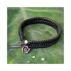 Leather 'Black Rose Nest' Pearl Bracelet (Thailand)