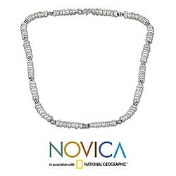 Sterling Silver Pearl 'Smooth Ice' Necklace (India)