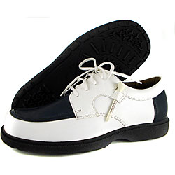 Sandbaggers Ladies 'Joni' Navy/ White Golf Shoes (size 5 and 6.5)