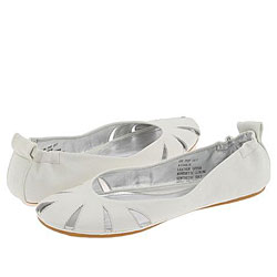 Kenneth Cole Reaction Pop Out White