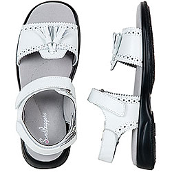 Sandbaggers Women's Izzy White Golf Shoes (Size 11)