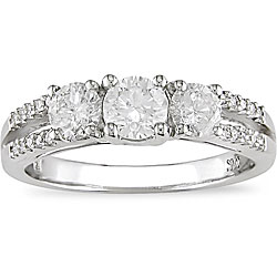 14k White Gold 1ct TDW Diamond 3-stone Ring (I-J, I2-I3)