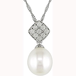 14k Gold Pearl and 1/6ct TDW Diamond Necklace (7-8 mm)