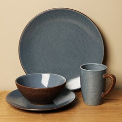 Nautica 16-piece 'Bali' Blue Dinnerware Set , Service for 4