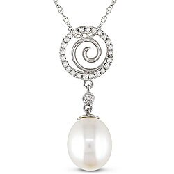10k Gold 1/10ct TDW Diamond and Pearl Necklace (8-8.5 mm)