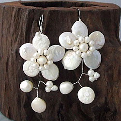 Sterling Silver 'Lace Sakura' White Pearl Flower Earrings (Thailand)