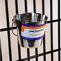 Kennel Gear 9-quart Locking Pail Pet Bowl