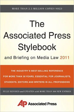 The Associated Press Stylebook and Briefing on Media Law 2011 (Paperback)