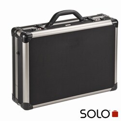 Solo Classic 16-inch Aluminum Laptop Attache