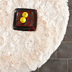 Hand-woven Silken Ivory Shag Rug (5' Round)