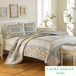 Laura Ashley Hadleigh Full/ Queen-size Quilt