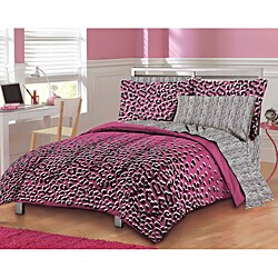 Kitten 5-piece Twin XL-size Bed in a Bag with Sheet Set