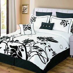 Chelsea Black/ White 8-piece Comforter Set