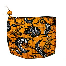 Handcrafted Bluma Cosmetics Case (Rwanda)