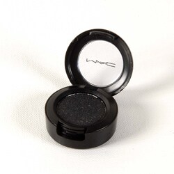 MAC 'Black Tied' 0.05-oz Eye Shadow