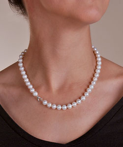 DaVonna Sterling Silver Freshwater Cultured Pearl Necklace (8-9 mm/ 18 in)