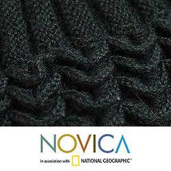 Alpaca Wool 'Black Petals' Poncho (Peru)