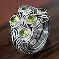 Sterling Silver 'Hidden Treasure' Peridot Cocktail Ring (Indonesia)