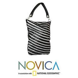 Recycled Bicycle Tire 'Eco Grey Chic' Medium Should Bag (Guatemala)