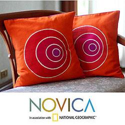 Set of 2 Cotton 'Pop Art Bull's Eye' Batik Cushion Covers (Thailand)