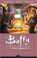 Buffy the Vampire Slayer Season 8 Vol. 3: Wolves at the Gate (Paperback)