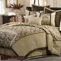 Cream Venzato 8-piece Queen-size Comforter Set
