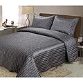 Trillage Full/ Queen-size 3-piece Quilt Set