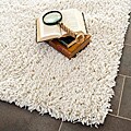 Hand-woven Bliss Off-White Shag Rug (2'6 x 4')