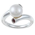 Pearls For You Sterling Silver White FW Pearl and Garnet Ring (9-9.5 mm)