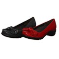 Hush Puppies Women's 'Ave' Bow Slip-ons