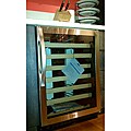 Viking Designer 24-inch Undercounter Stainless Clear Glass Wine Cellar (Right...