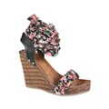 Refresh by Beston Women's 'Shania' Black Wedge Sandals