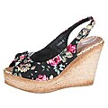 Refresh by Beston Women's 'Tamara-05' Black Floral Wedge Slingbacks