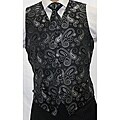 Ferrecci Men's Black/ Grey Paisley 4-piece Vest Set