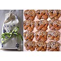 Bone Bons Organic Puppy 1/2 -Dozen Pumpkin Peanut Butter Pretzels