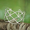 Handcrafted Alpaca Silver 'Sleek Weave' Cuff Bracelet (Mexico)