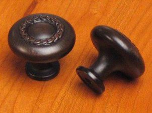 Cabinet hardware