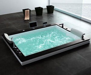 Whirlpool tub