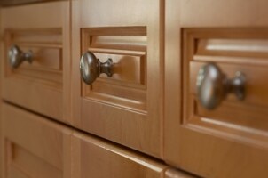 Cabinet hardware