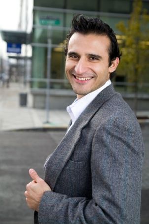 Man wearing a grey blazer