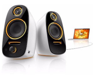 Set of bookshelf speakers