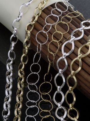 Alternative metal link necklaces