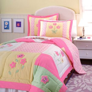 Cute pink girls' bedding
