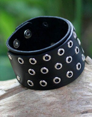 Steel-studded black leather men's fashion jewelry bracelet