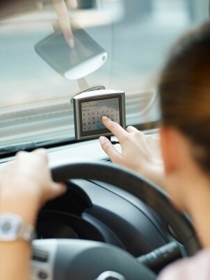 Windshield mounting GPS accessories