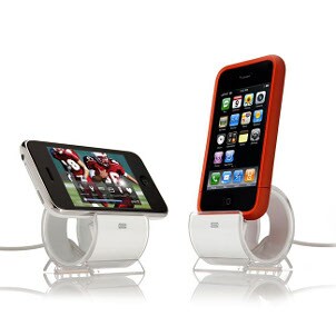 Docking stations connected to video iPods