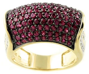 A bold ruby cocktail ring